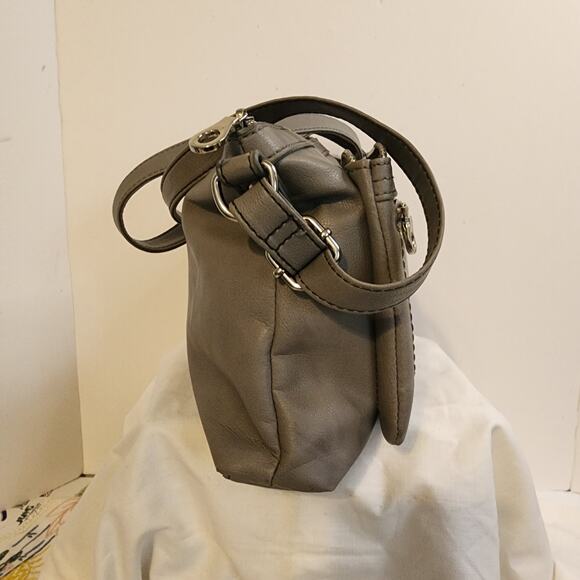 Relic Gray Crossbody Bag Faux Leather Zip Pockets Adjustable Strap 10x6 - Picture 5 of 11